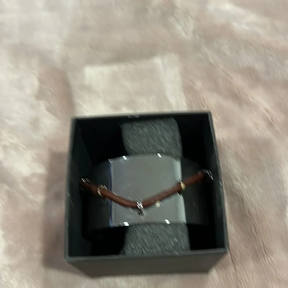 Beautiful Bracelet   - Picture 3 of 4